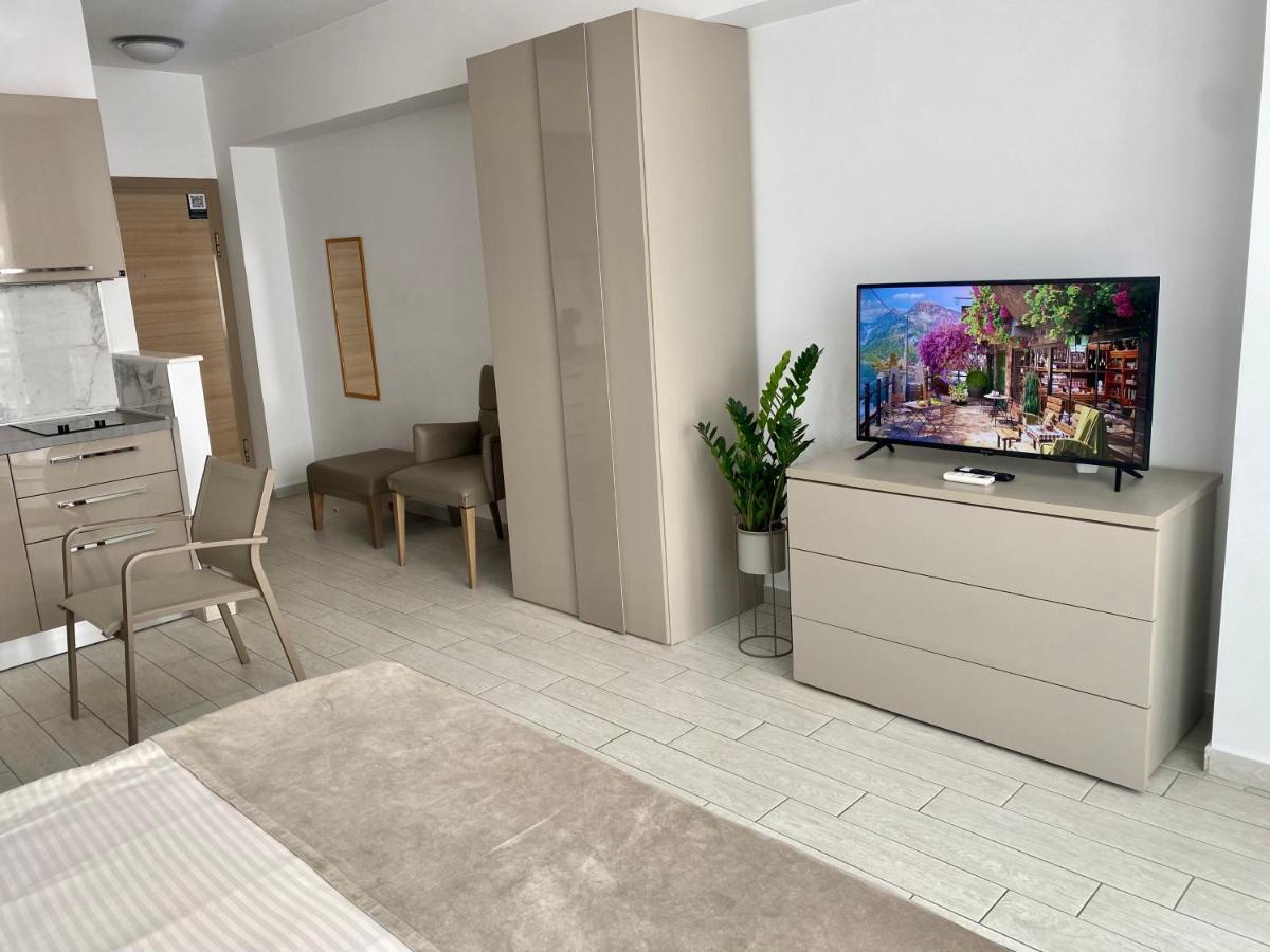 De Silva Studio Adia 4 Mamaia Dış mekan fotoğraf